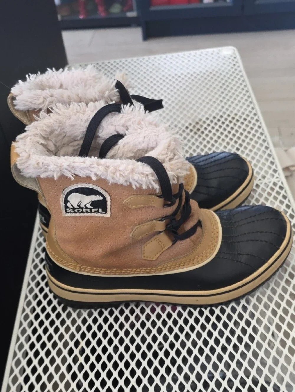 Sorel Tan and Black Winter Boots with Cream Faux Fur - Picture 6 of 9